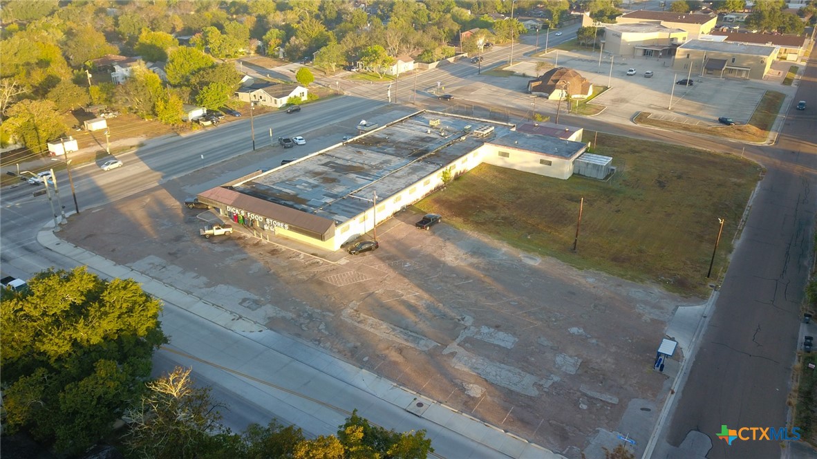 main property photo 45