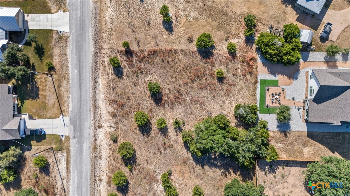 main property photo 10