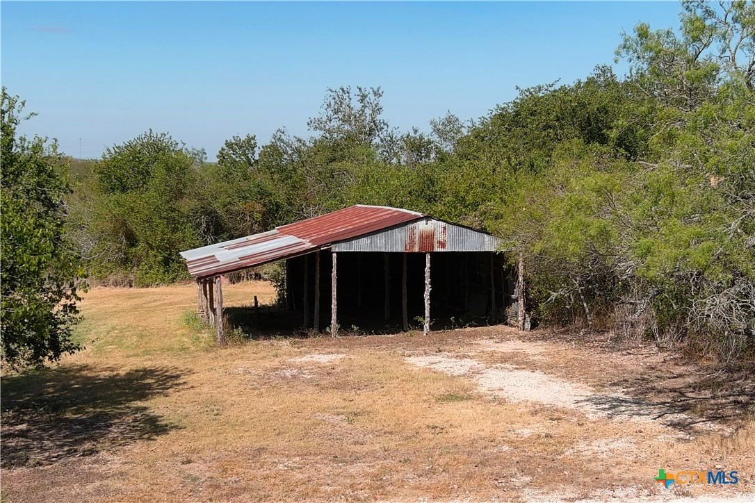 main property photo 37