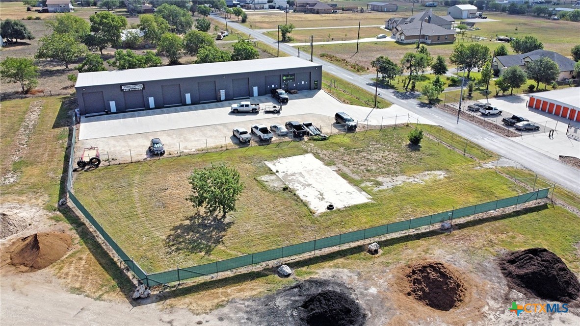 main property photo 5