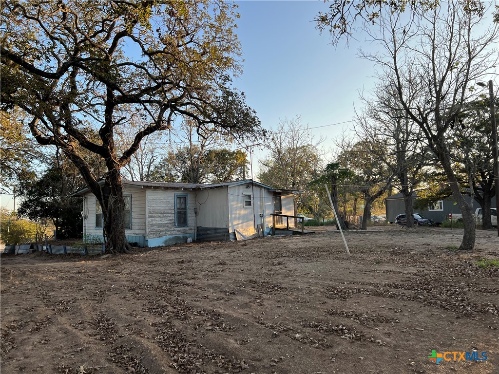 main property photo 18