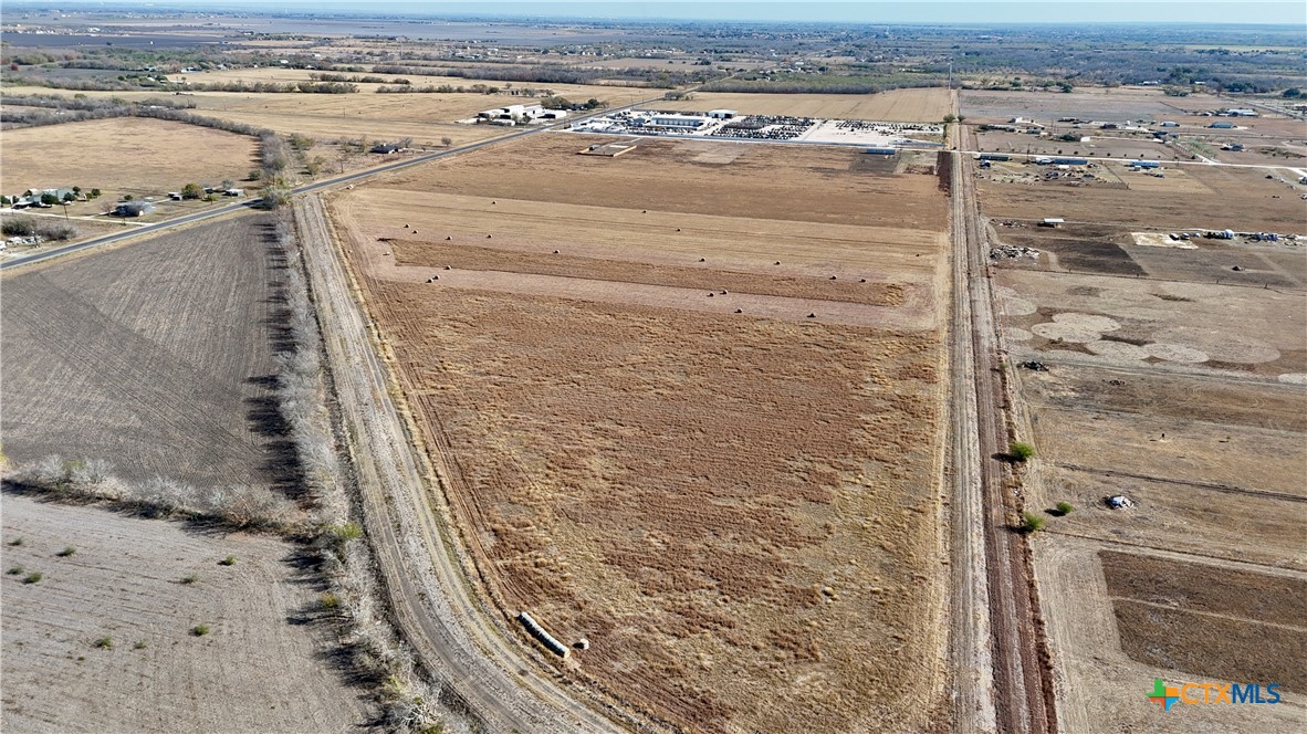 main property photo 14