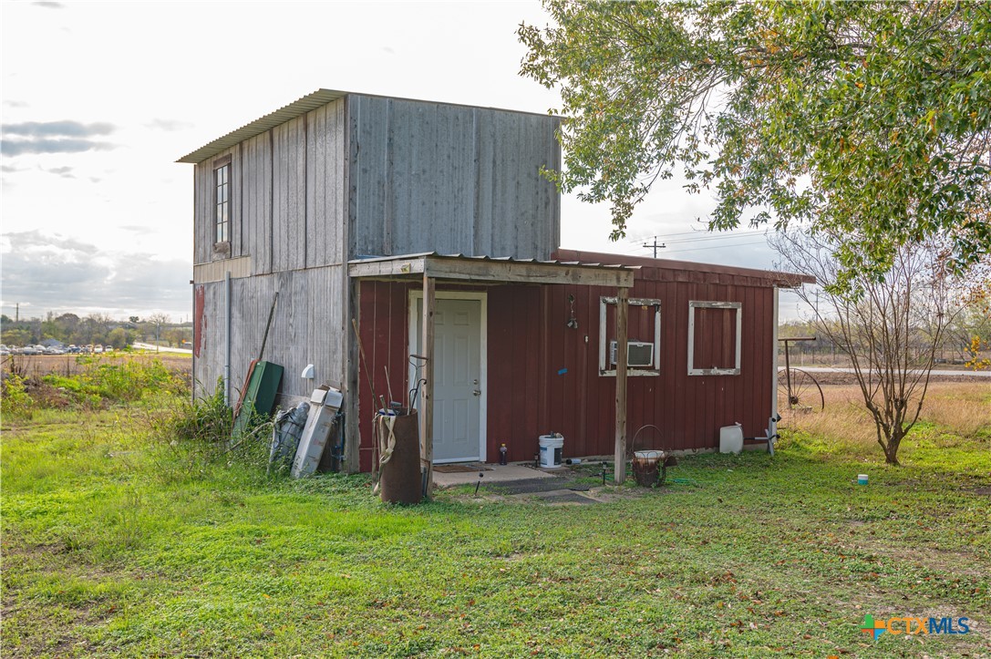 main property photo 6