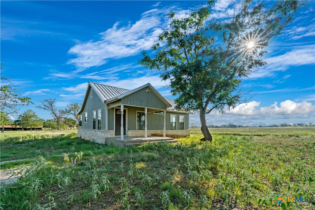 main property photo 13