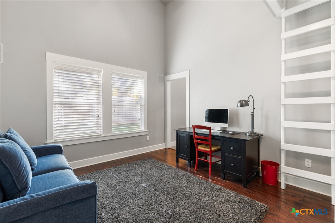 main property photo 29