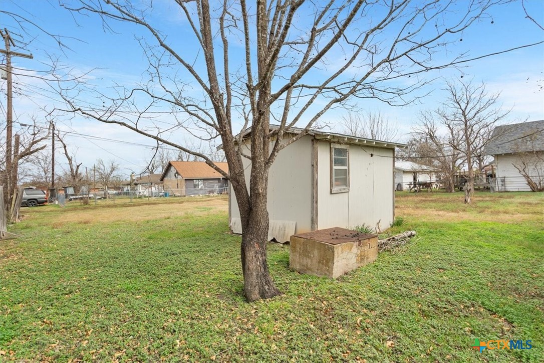 main property photo 22