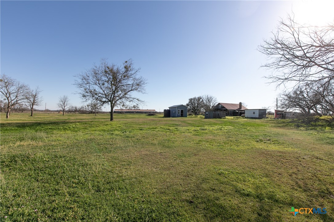 main property photo 32