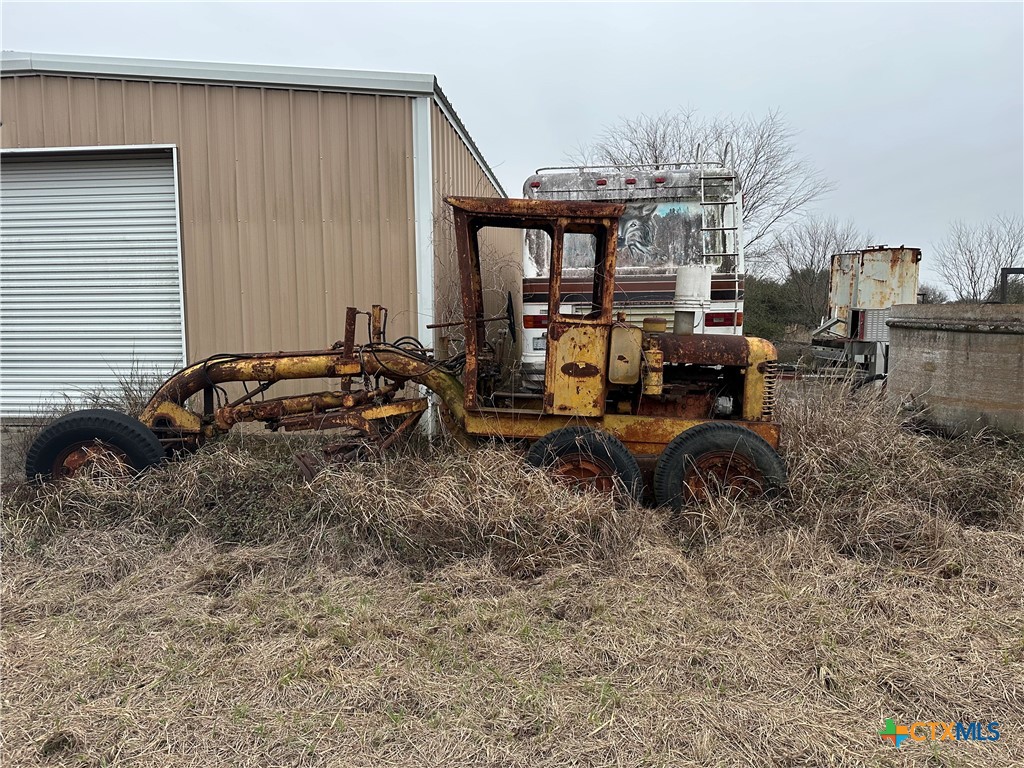 main property photo 13