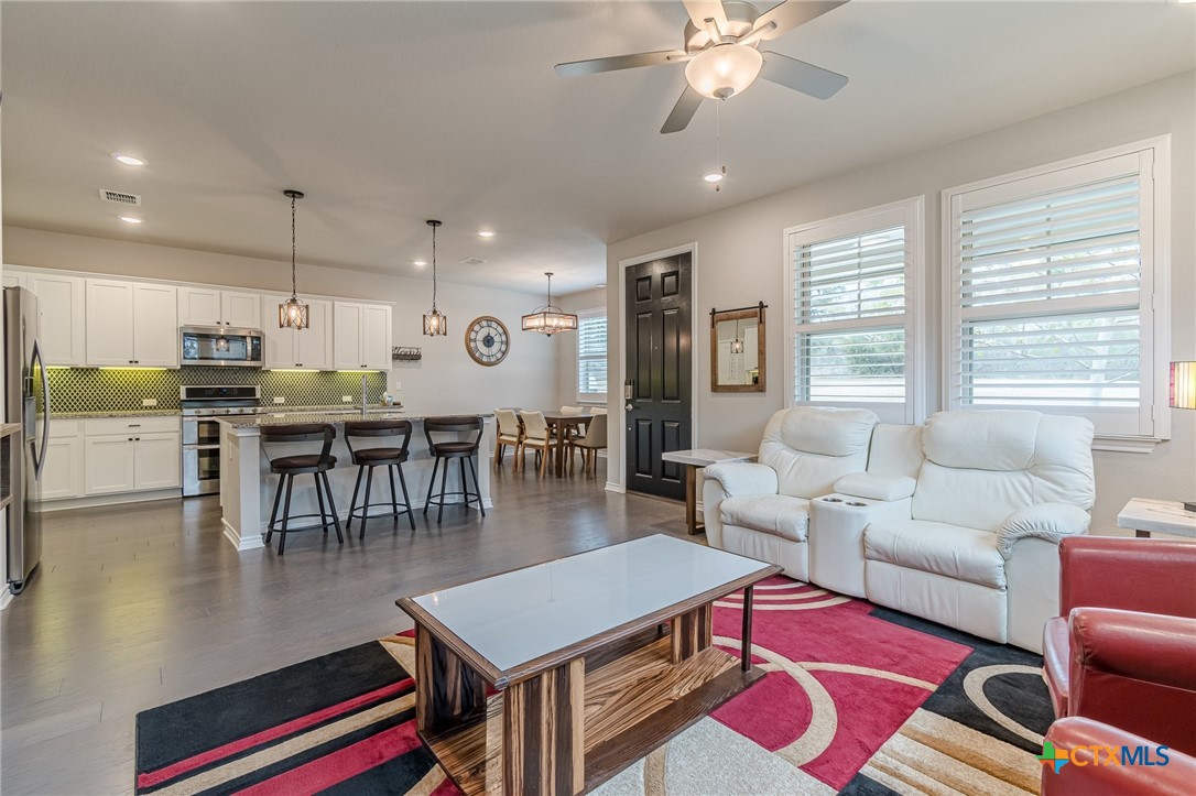 property viewer photo 13