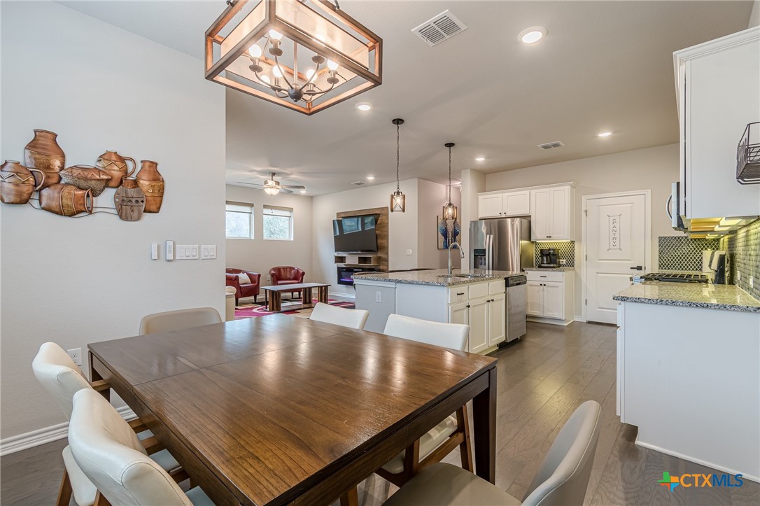 property viewer photo 9