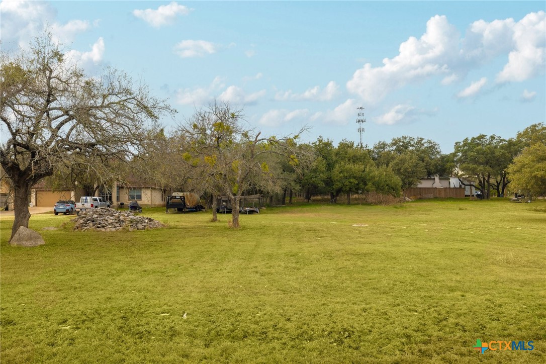 main property photo 10