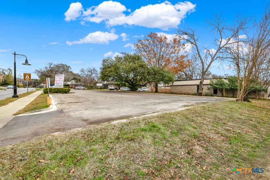 main property photo 31