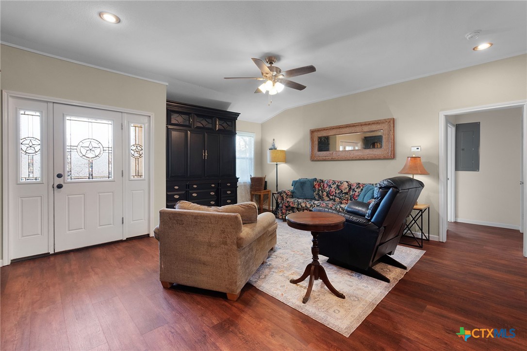 main property photo 5