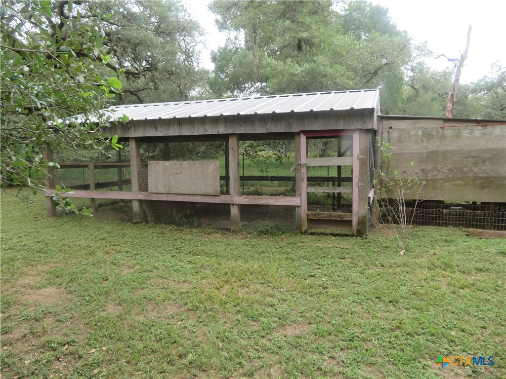 main property photo 17