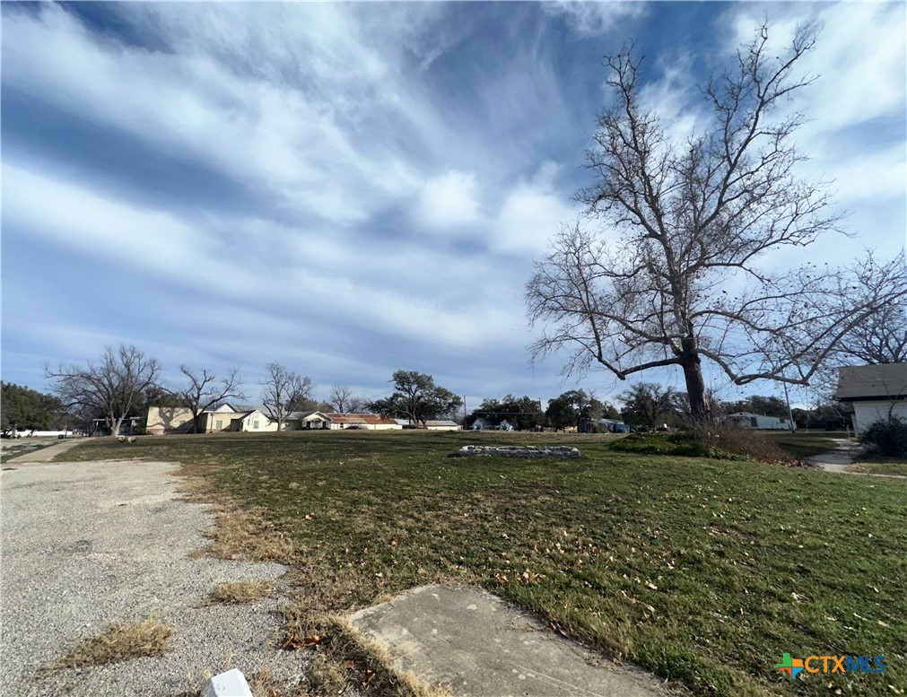 main property photo 30