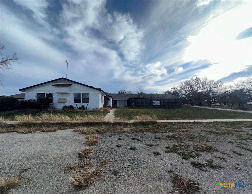 main property photo 32