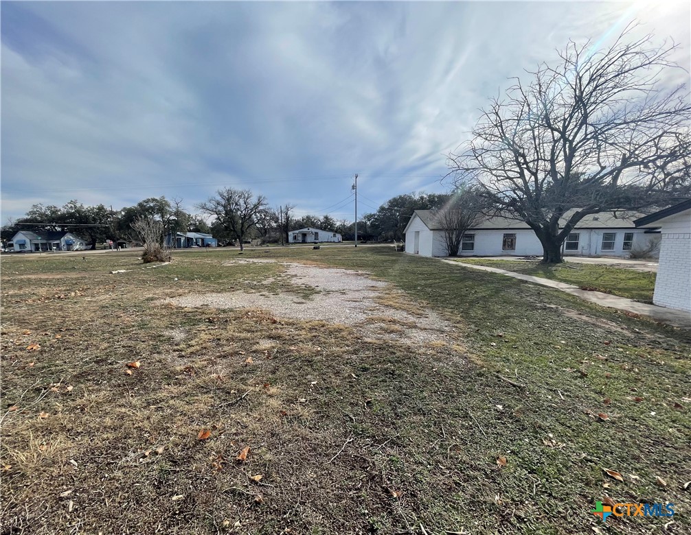 main property photo 33