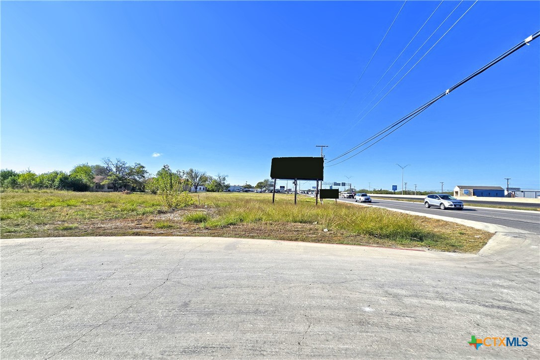 main property photo 7