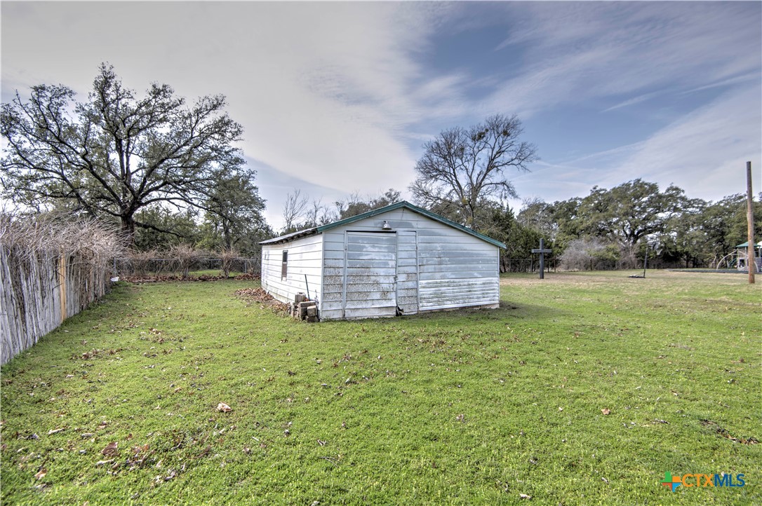 main property photo 6