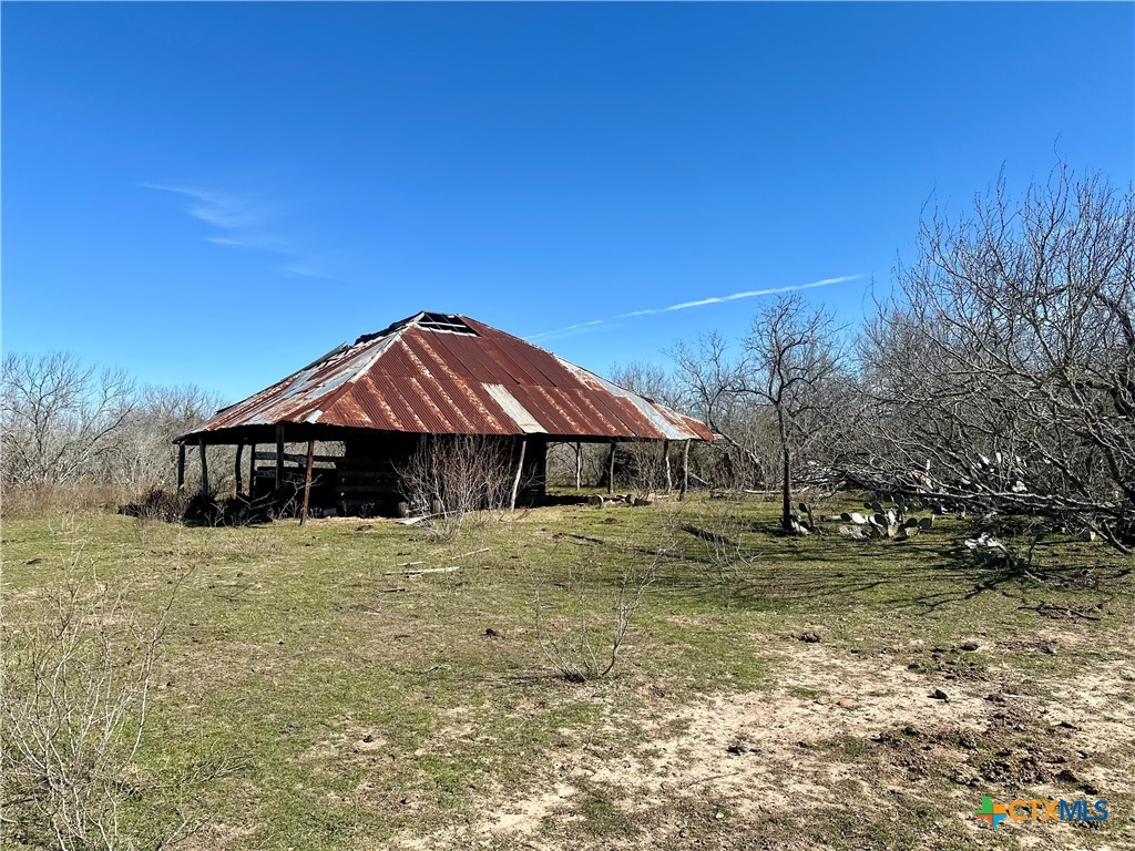 main property photo 11