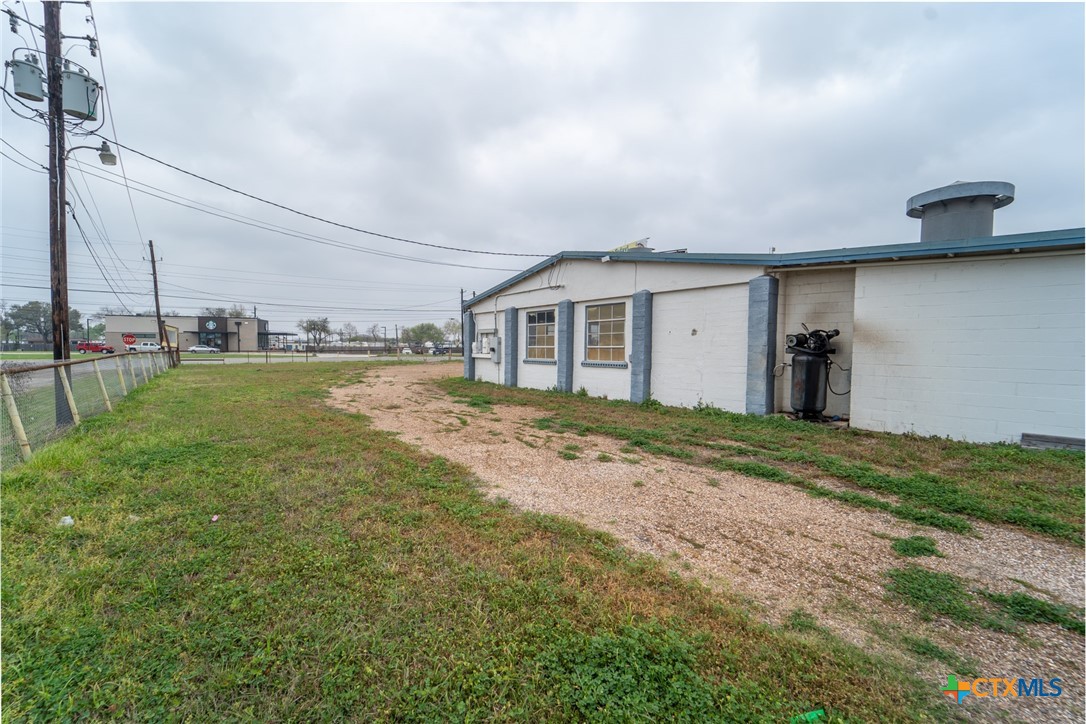main property photo 18