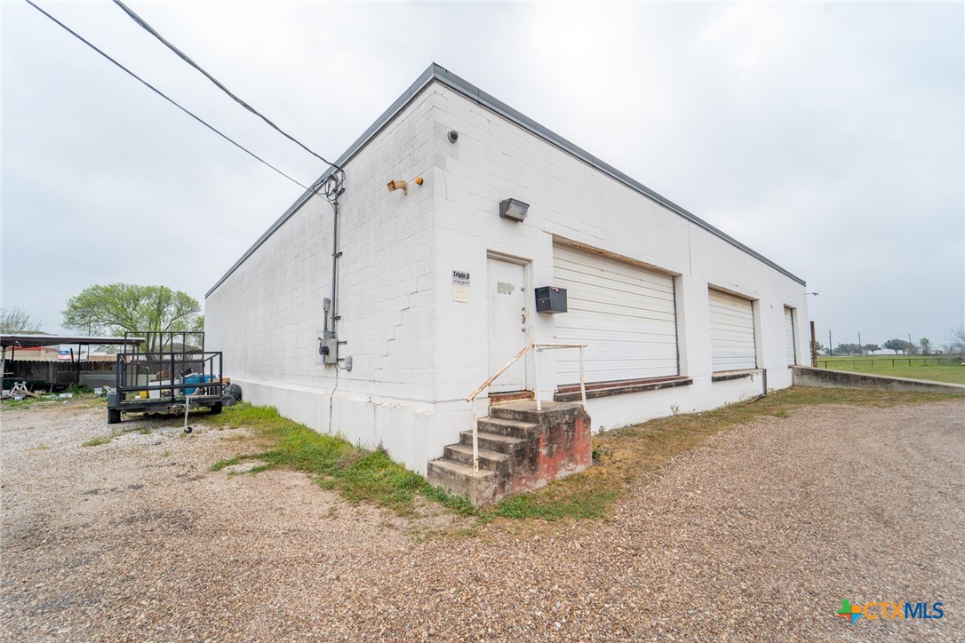 main property photo 20