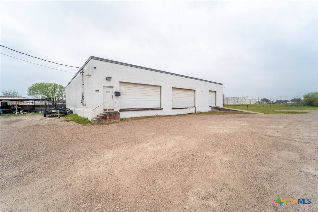 main property photo 21