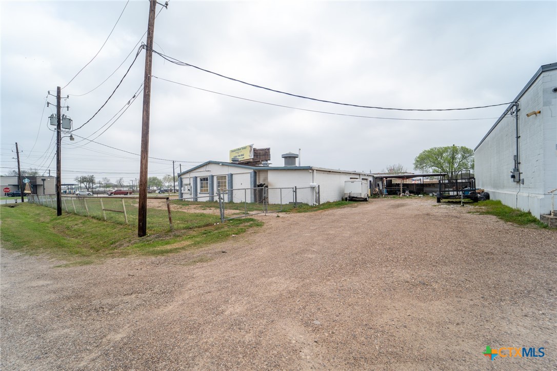 main property photo 22