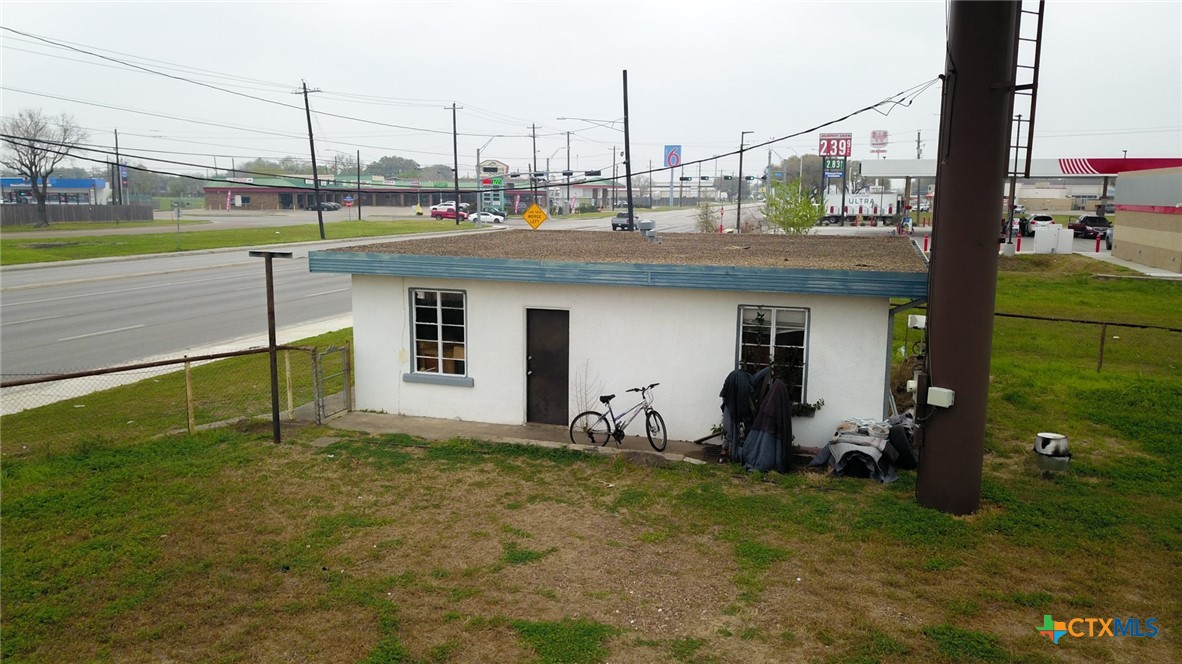 main property photo 31