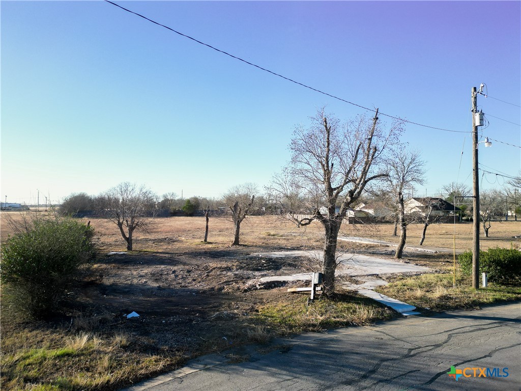 main property photo 6