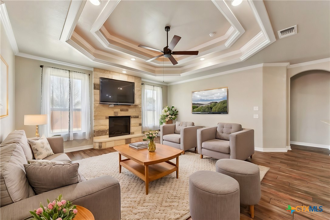 property viewer photo 1