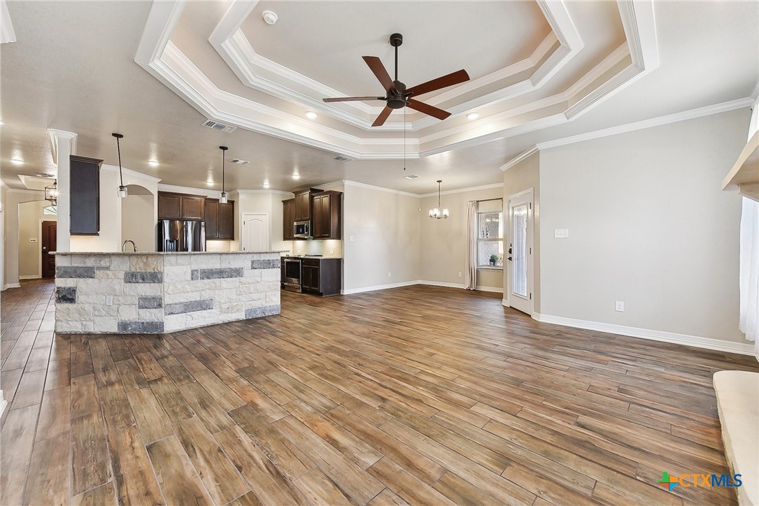property viewer photo 10