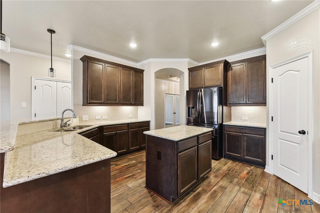 property viewer photo 12