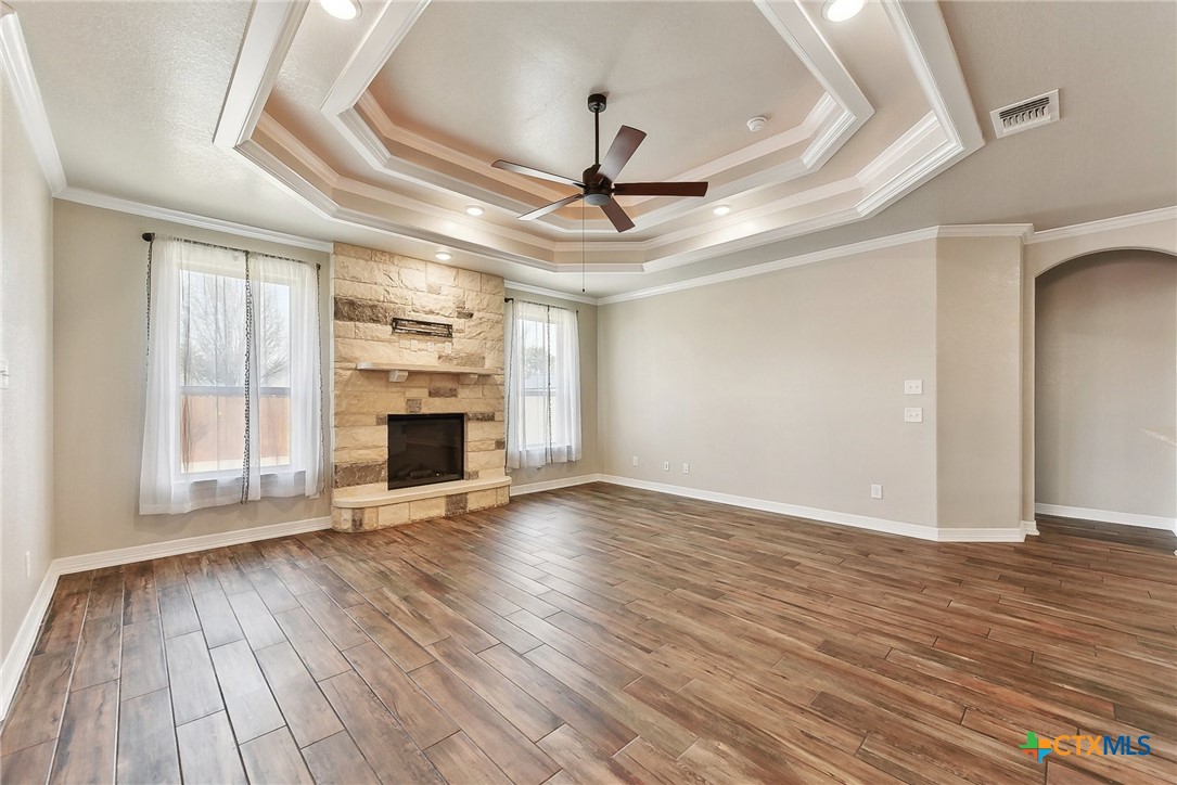 property viewer photo 2