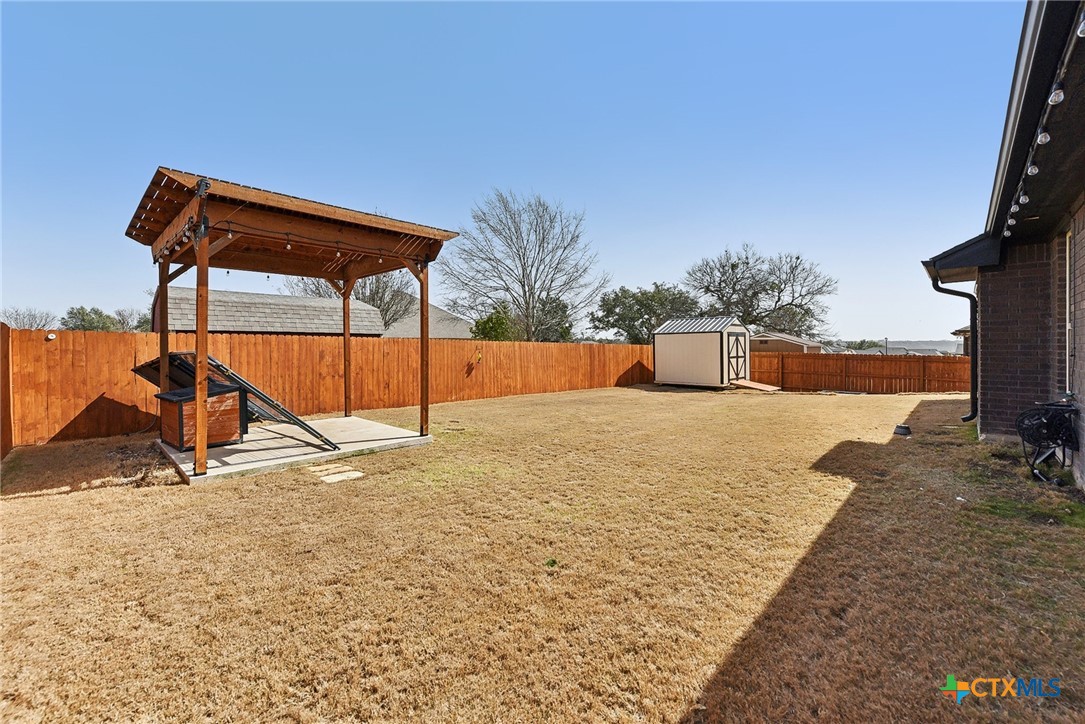 property viewer photo 37