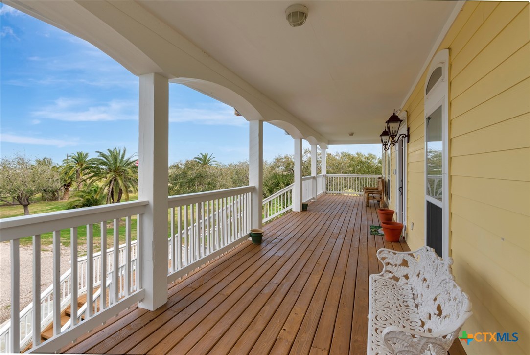 main property photo 28