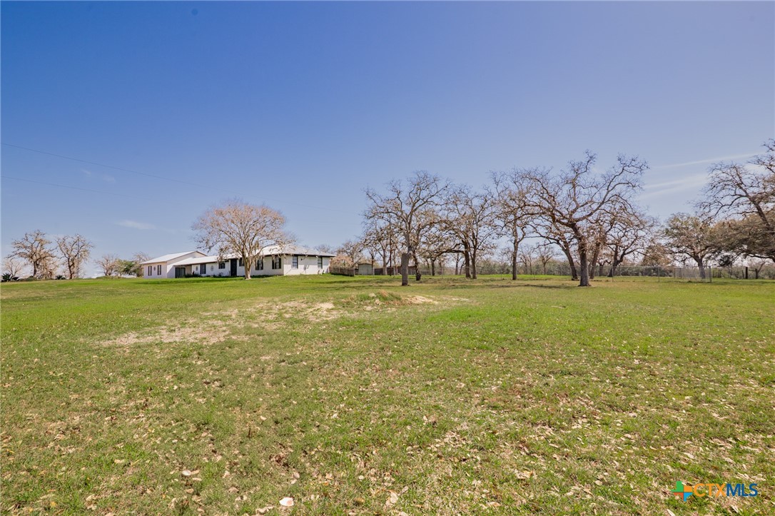 main property photo 10