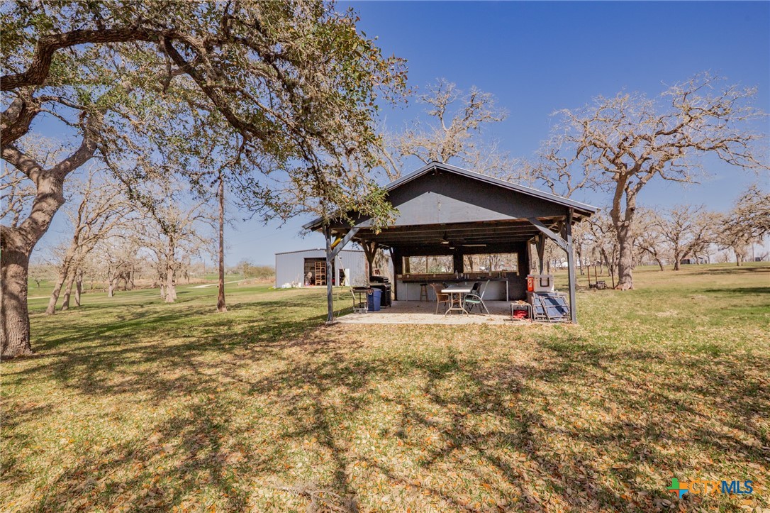 main property photo 13