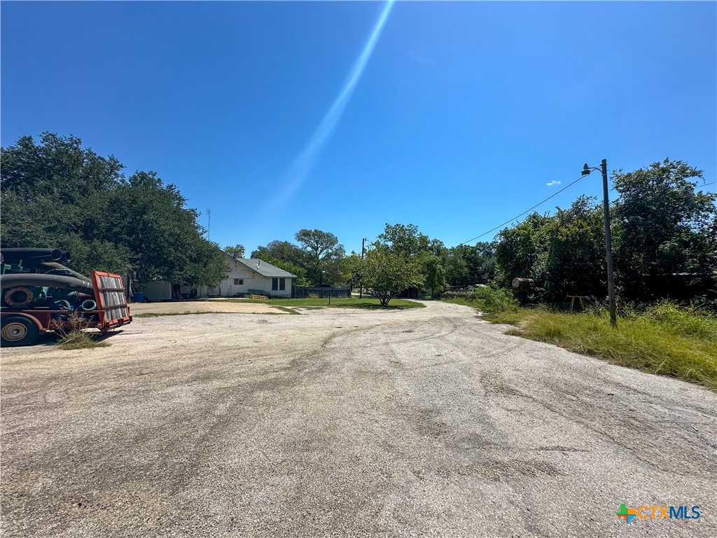 main property photo 11