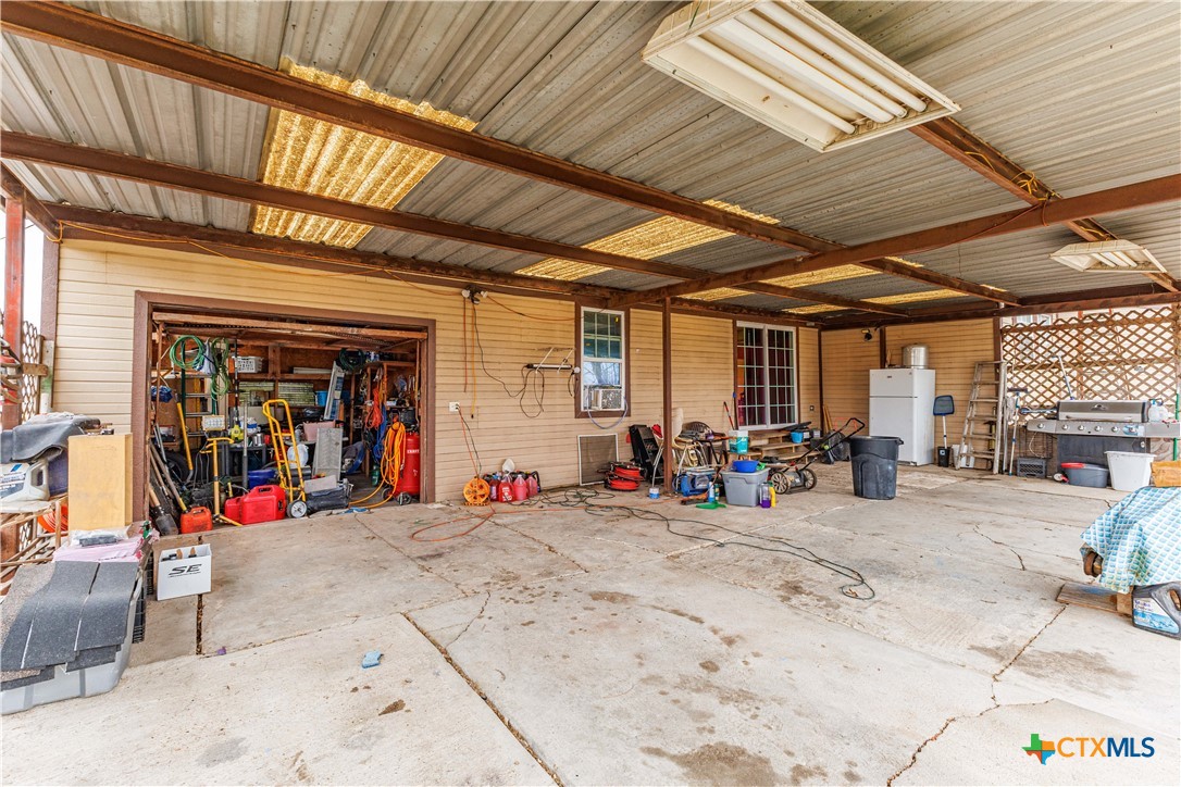 main property photo 18