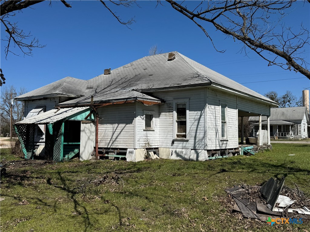 main property photo 11