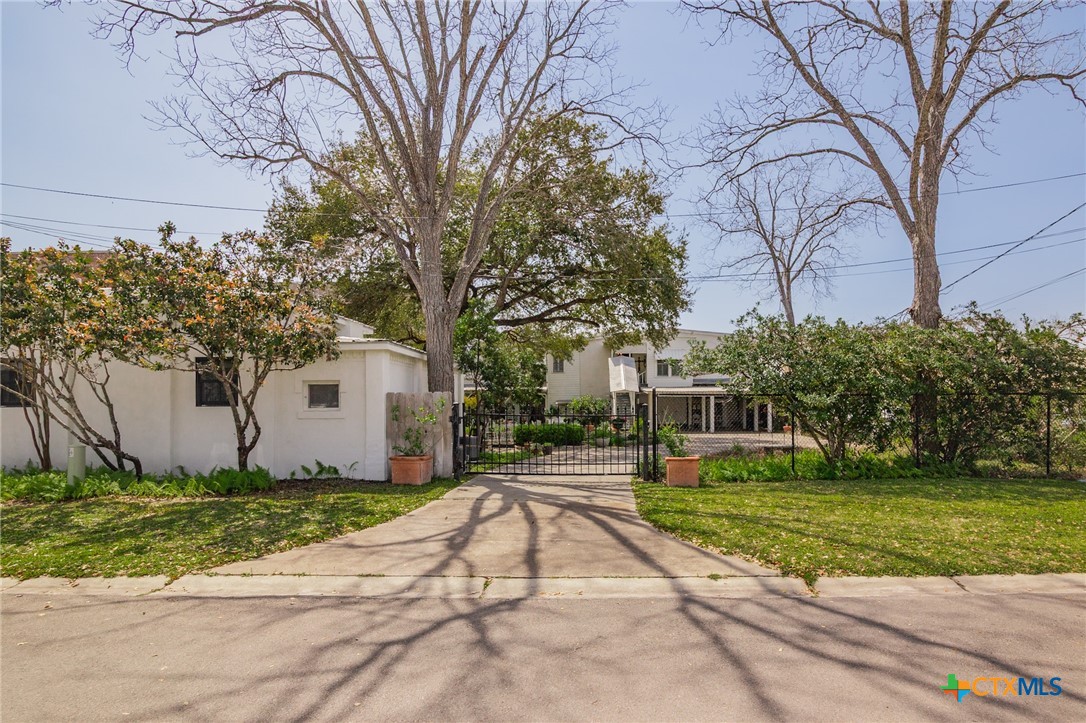 main property photo 47