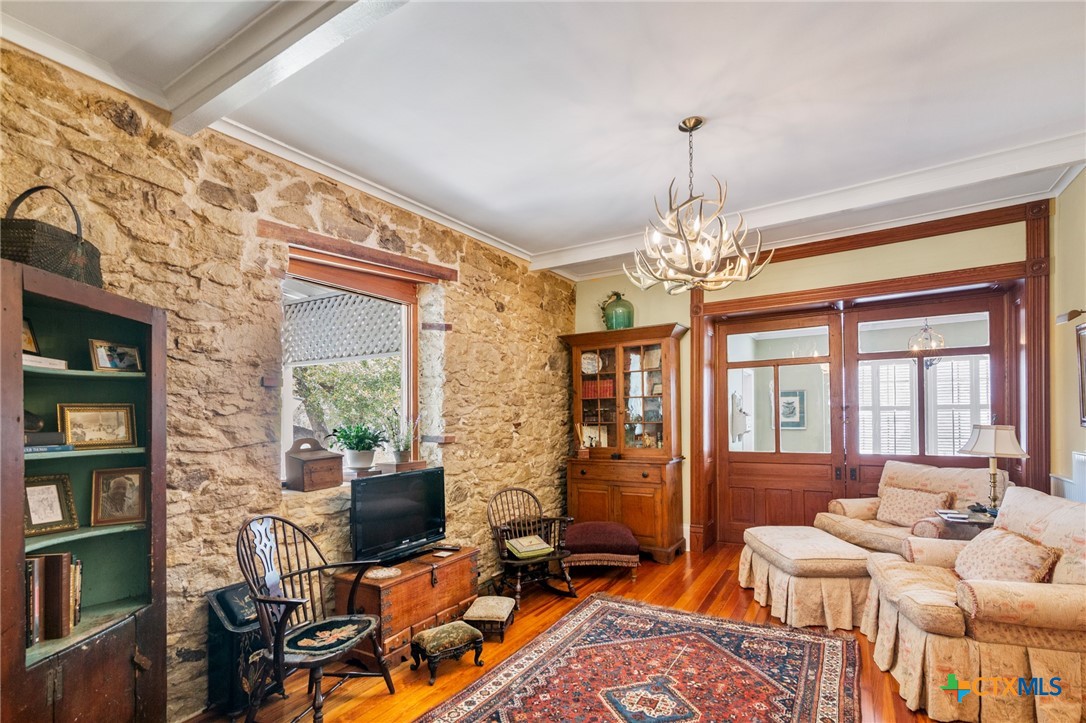 main property photo 26