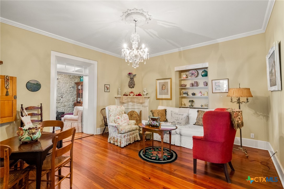 main property photo 28