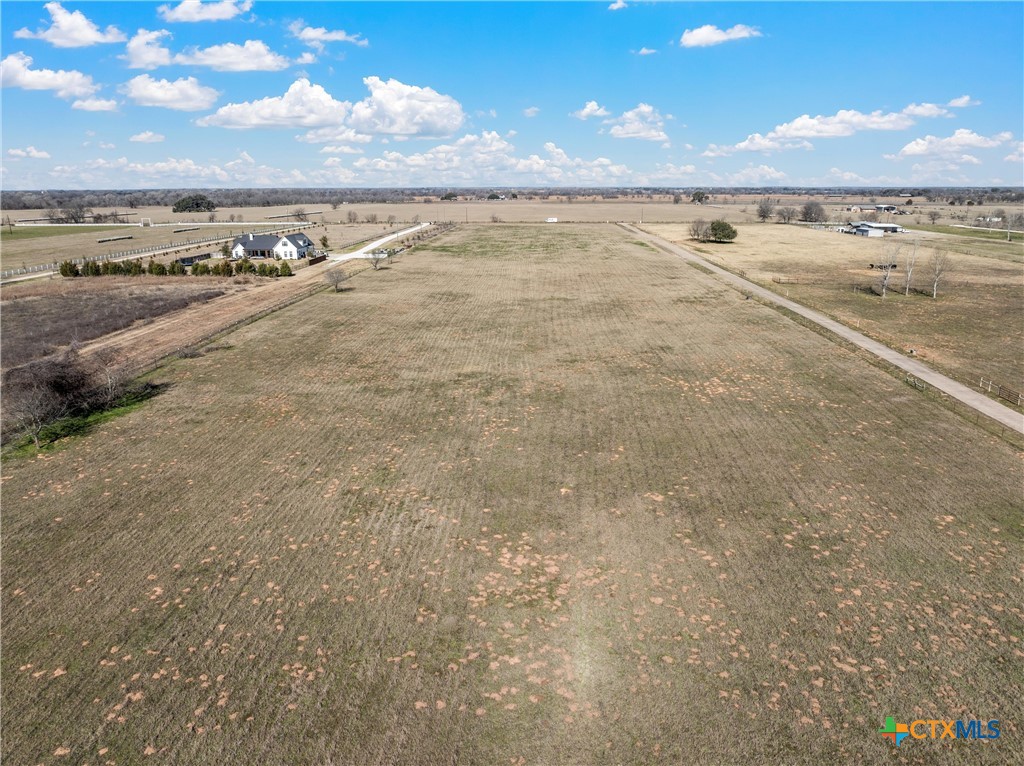 main property photo 9