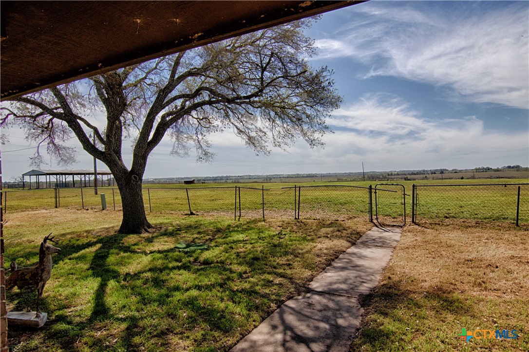 main property photo 28