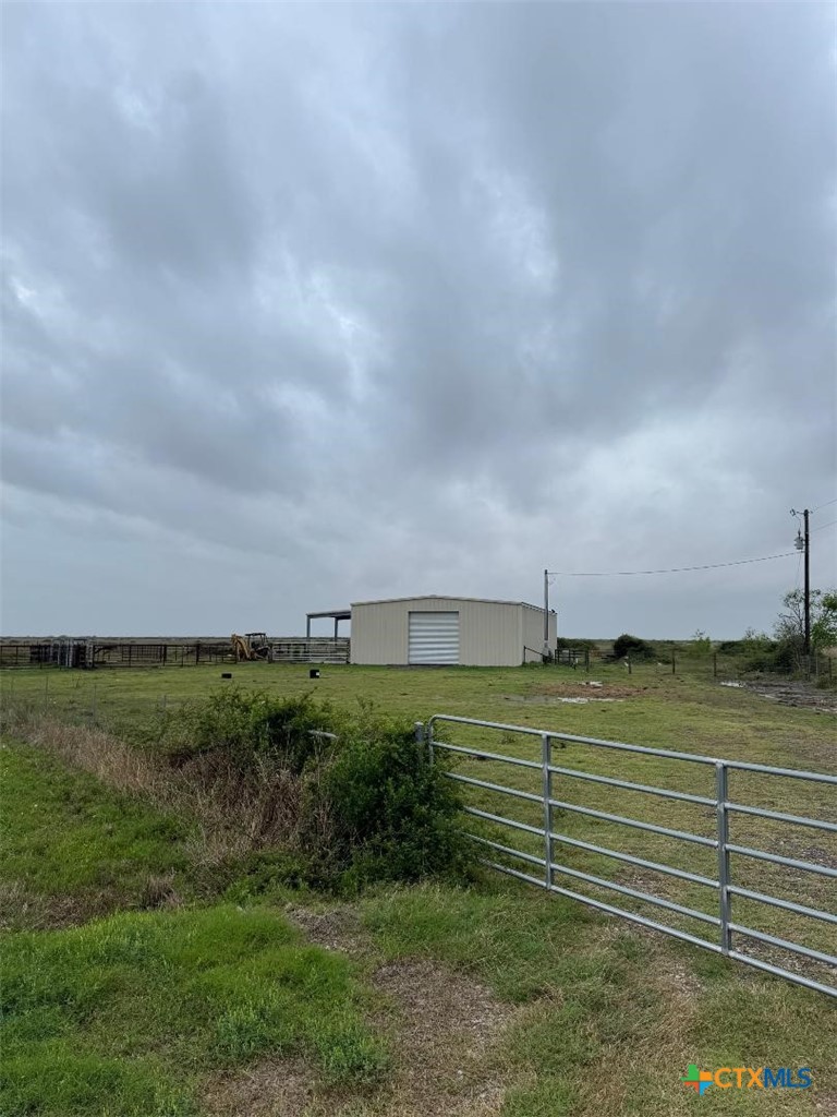 main property photo 14