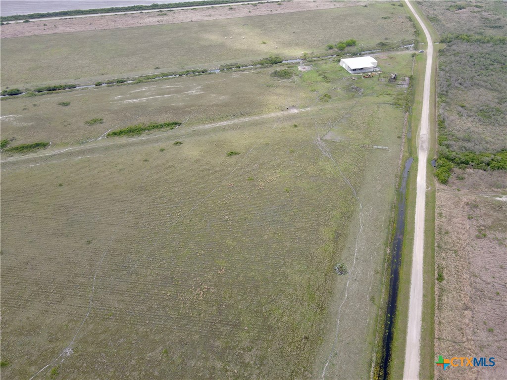 main property photo 28