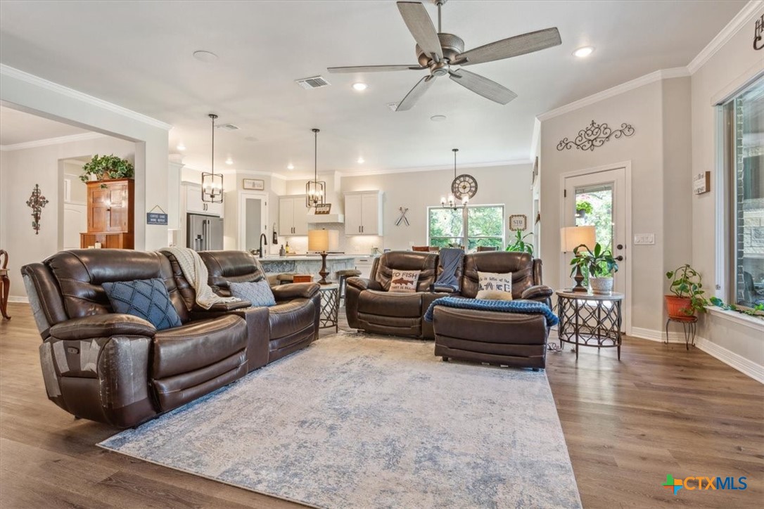 property viewer photo 14