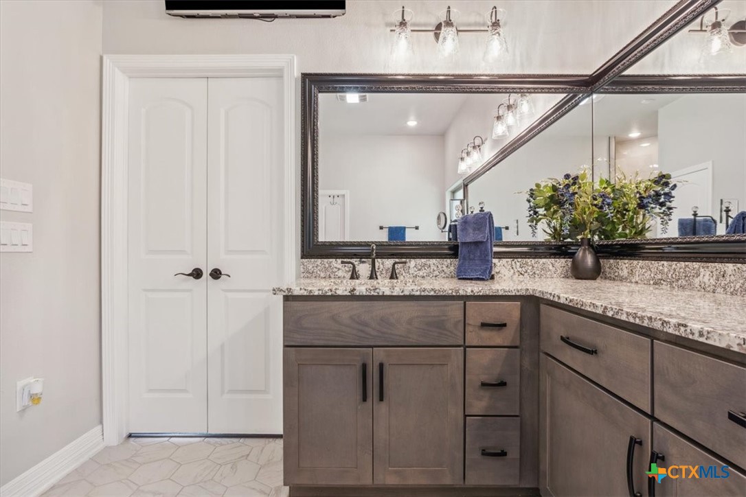 property viewer photo 22